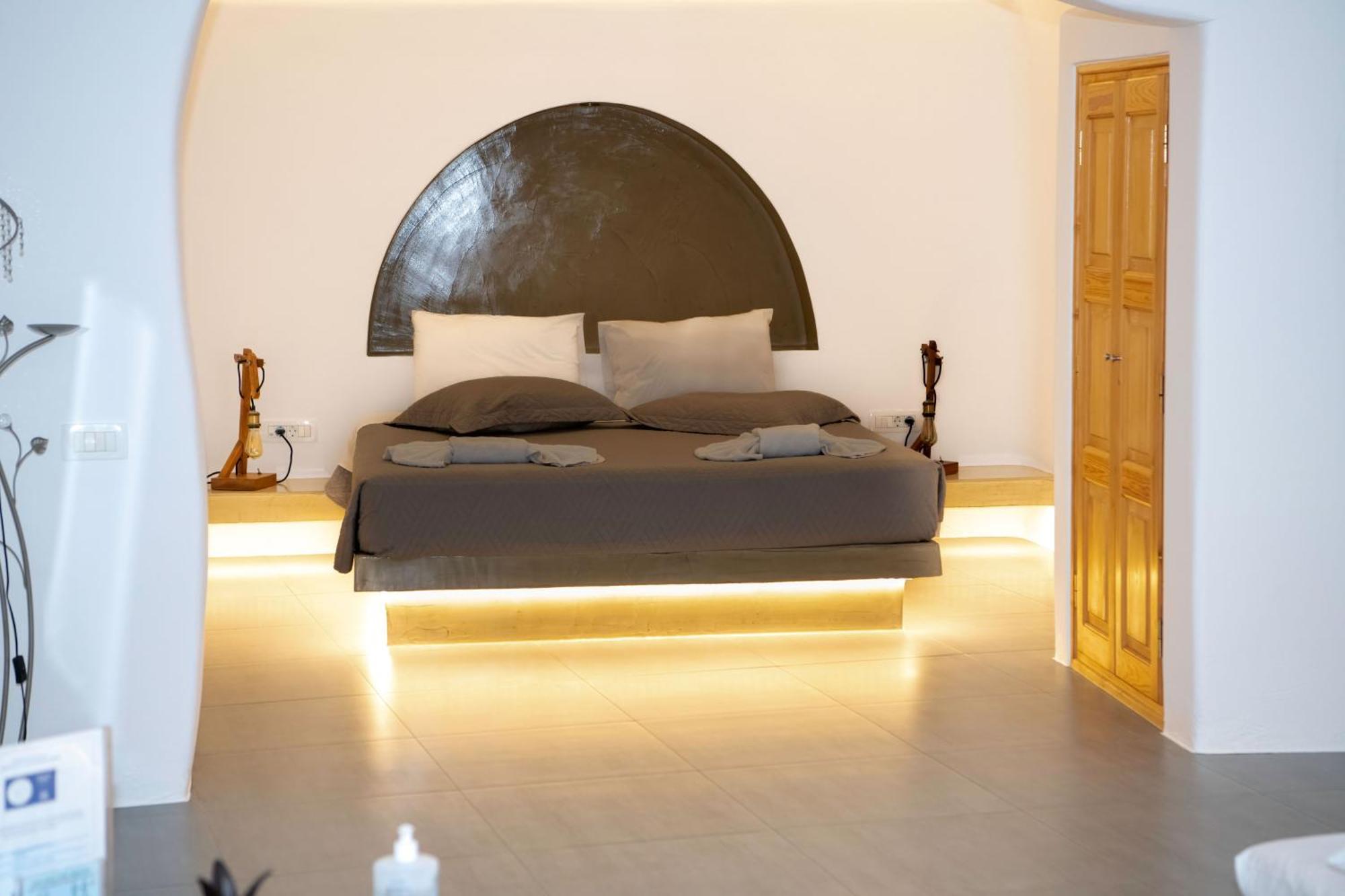 Luxe Efis Home Sea View 4 Villas & 4 Prive Jacuzzi Imerovigli  Dış mekan fotoğraf