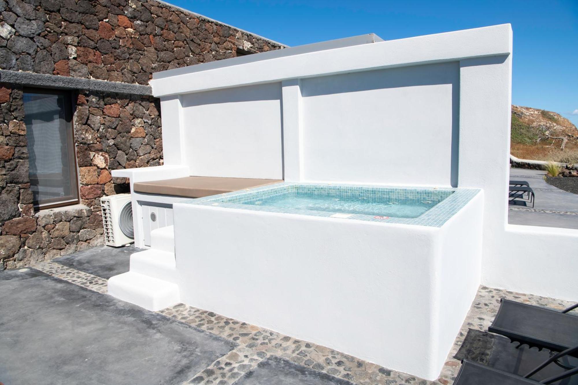 Luxe Efis Home Sea View 4 Villas & 4 Prive Jacuzzi Imerovigli  Dış mekan fotoğraf