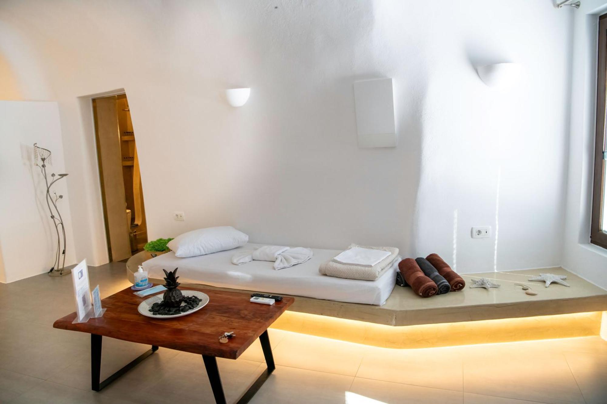 Luxe Efis Home Sea View 4 Villas & 4 Prive Jacuzzi Imerovigli  Dış mekan fotoğraf